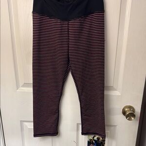 Kyodon Striped Capri Leggings